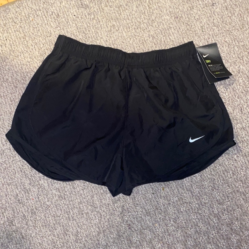 NIKE DRI-FIT SHORTS
